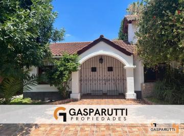 Casa · 120m² · 3 Ambientes · 2 Cocheras · Casa en Venta con Pileta en Aranjuez Country - Apto Credito