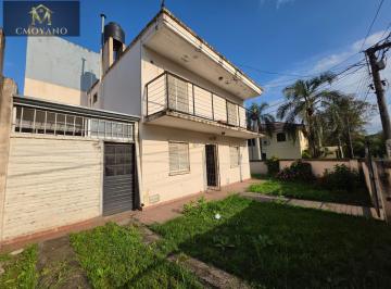 Casa · 95m² · 6 Ambientes · 1 Cochera · Dúplex