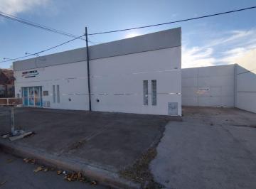Depósito de 4 ambientes, Bahía Blanca · Propiedad con Local, Deposito y Vivienda en Maipu 2246