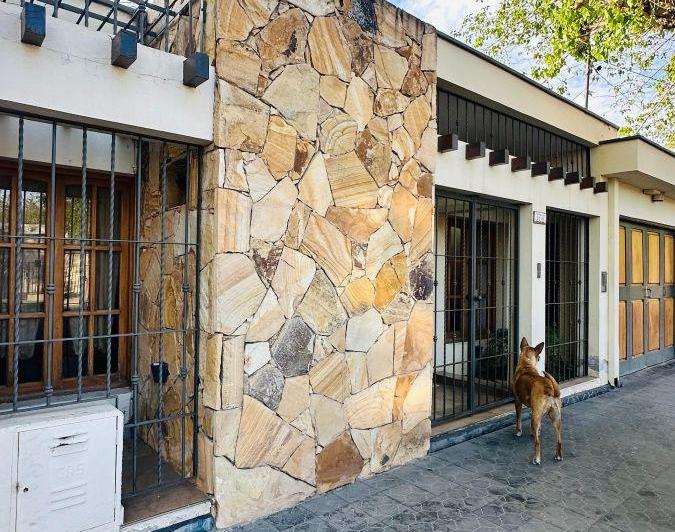 Casa · 184m² · 6 Ambientes · 2 Cocheras