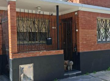 Casa · 254m² · 5 Ambientes · 3 Cocheras · Venta Casa Multifamiliar Avellaneda