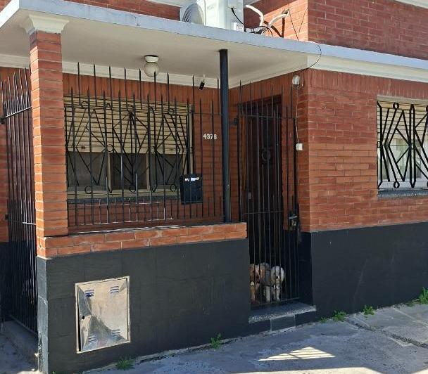 Casa · 254m² · 5 Ambientes · 3 Cocheras