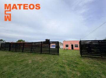 Casa de 3 ambientes, Mar del Tuyú · Venta Mar del Tuyú Casa Independiente de 3 Ambientes Sobre Asfalto