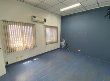 Oficina comercial · 110m² · 5 Ambientes · Alquiler Local Comercial Centro Neuquen