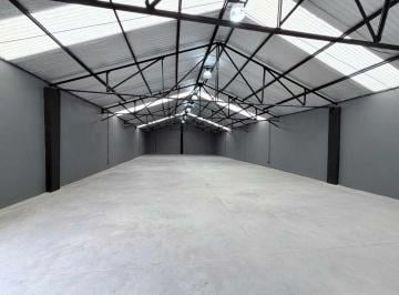Bodega-Galpón · 910m² · Galpón en Alquiler