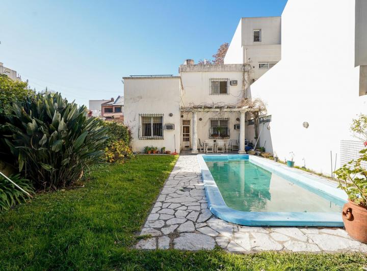 Terreno · 235m²