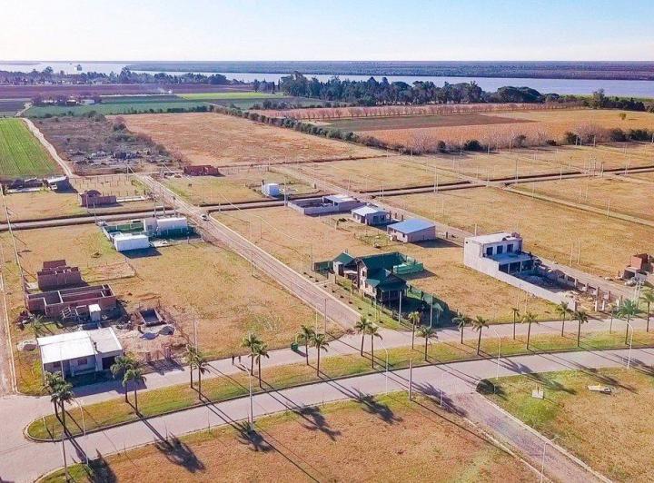 Terreno · 300m²