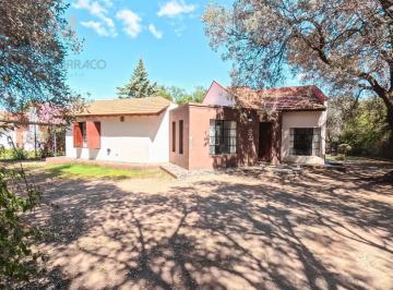 Casa · 119m² · 5 Ambientes · 1 Cochera · Casa en Merlo