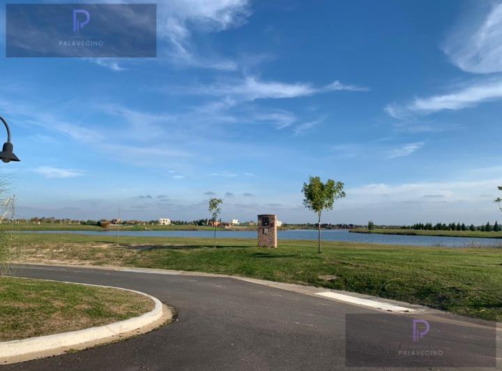 Terreno · 990m²