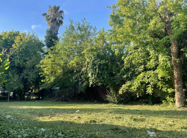 Terreno · 640m²