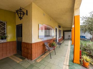 Casa · 232m² · 3 Ambientes · 1 Cochera · Nuda Propiedad: Casa 3 Dorm, Apto, Local y Garaje