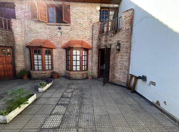 Casa · 120m² · 4 Ambientes · 1 Cochera · Duplex 4 Ambientes