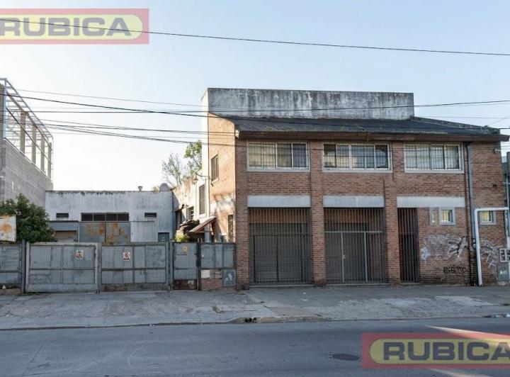 Depósito · 490m²