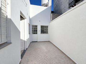 PH · 60m² · 3 Ambientes · PH 3 Ambientes con 2 Patios y Gran Terraza