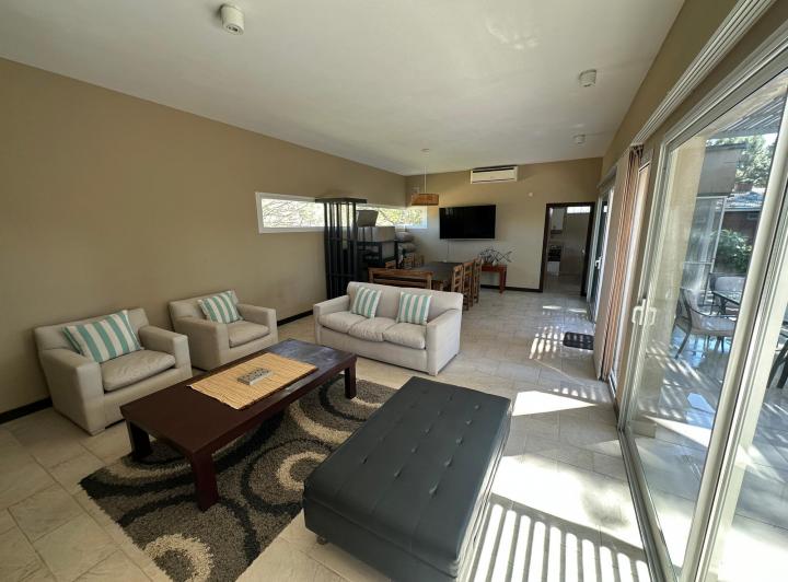 Casa · 200m² · 4 Ambientes · 1 Cochera