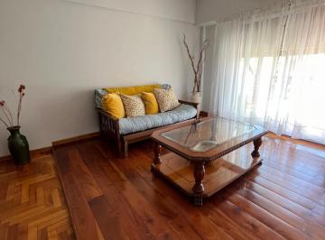Departamento · 76m² · 4 Ambientes · 1 Cochera · Venta 4 Amb Villa del Parque con Balcón y Cochera