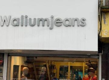 Local comercial de 1 ambiente, Quilmes · Local Comercial a La Calle en La Mejor Zona de Quilmes Centro.