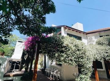 Casa · 308m² · Casa en Alquiler de Verano Calle Hudson, Las Lomas de San Isidro