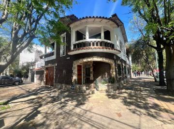 Casa · 150m² · 7 Ambientes · 1 Cochera · Venta Casa 7 Ambientes - Lomas Oeste - Acevedo Al 400