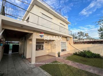 Casa · 95m² · 6 Ambientes · 3 Cocheras · Venta Casa Multifamiliar. Dos Casas Independientes