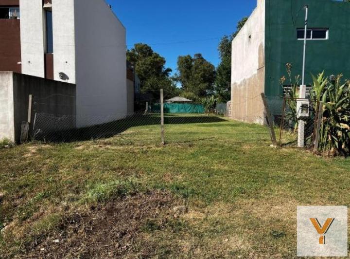 Terreno · 300m²