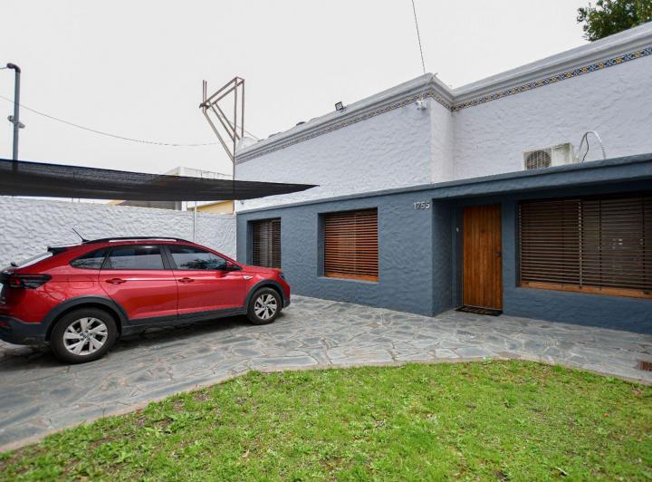 Casa · 90m² · 5 Ambientes · 2 Cocheras
