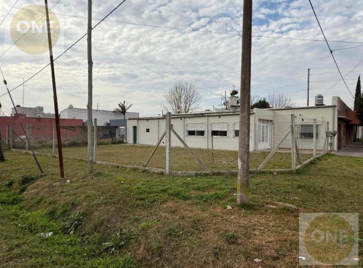 Terreno · 215m²