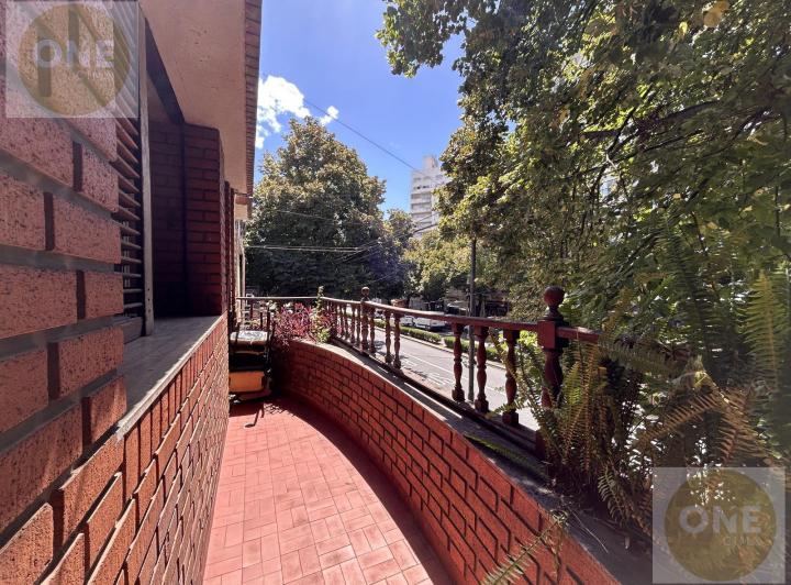 Casa · 218m² · 7 Ambientes