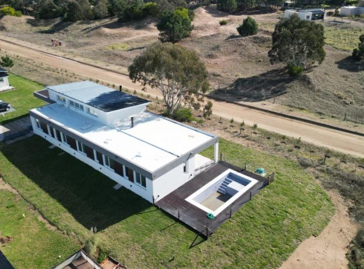 Casa · 222m² · 7 Ambientes · 2 Cocheras