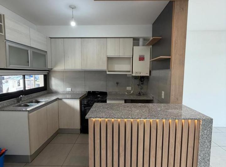 PH · 105m² · 4 Ambientes · 1 Cochera