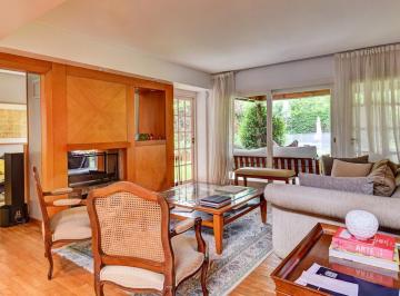 Casa · 190m² · 5 Ambientes · 2 Cocheras · Casa de 5 Ambientes con Hermoso Jardín y Pileta - Barrio La Campiña Pilar