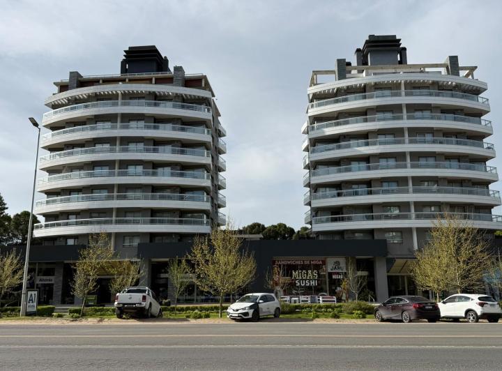 Departamento · 91m² · 4 Ambientes · 1 Cochera