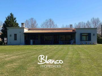 Casa · 302m² · 5 Ambientes · 1 Cochera · Casa en Alq. Temporario en Estancias del Pilar, Pilar, G. B. a. Zona Norte