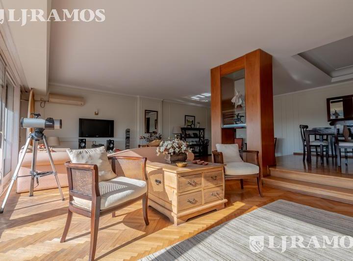 Departamento · 212m² · 4 Ambientes · 1 Cochera