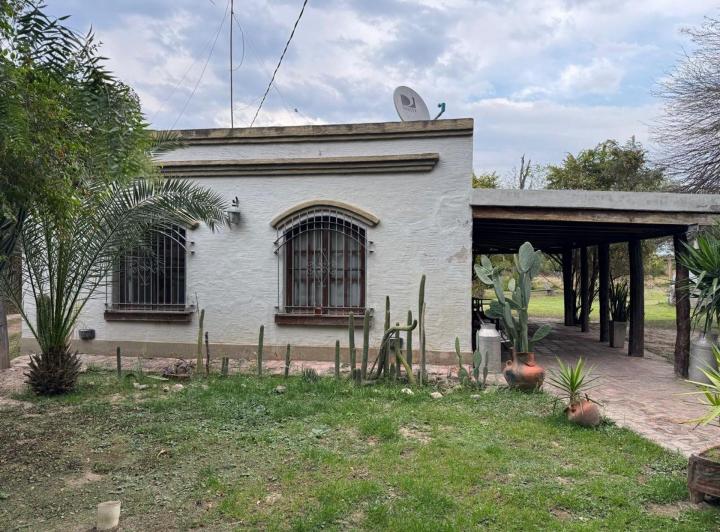 Casa · 298m² · 7 Ambientes · 2 Cocheras