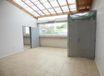 Oficina comercial · 65m² · 2 Ambientes · Oficina 65 m (Cocina - Baño - Toilette) Alquiler en Complejo de Oficinas - Vill