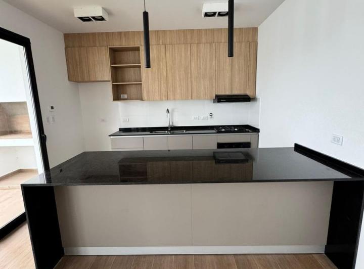 Casa · 120m² · 4 Ambientes · 2 Cocheras