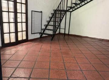Casa · 120m² · 5 Ambientes · 1 Cochera · Alquiler Casa Habitacion en Villa Allende Sobre Calle Barcelona - Barrio Lomas Este