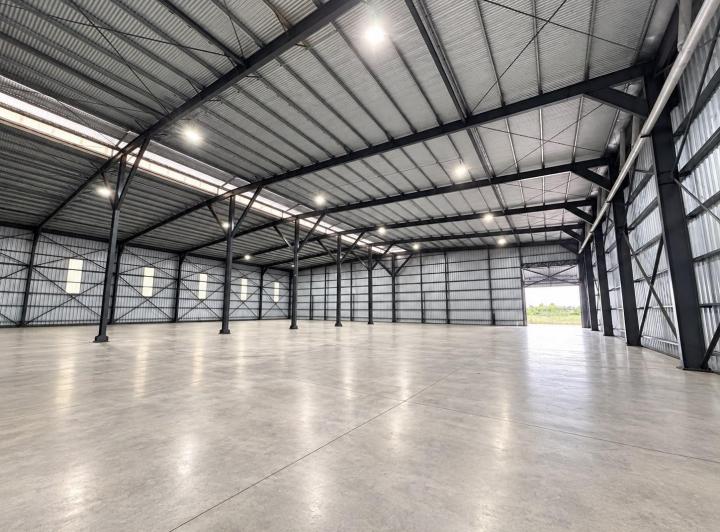 Bodega-Galpón · 2400m² · 5 Cocheras
