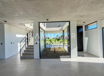 Casa · 227m² · 5 Ambientes · Venta Casa en Construcción - Barrio Los Cardos - Pilar