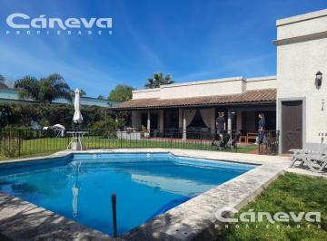 Casa · 213m² · 5 Ambientes · 3 Cocheras · Casa Alquiler Segunda Quincena de Enero 2027