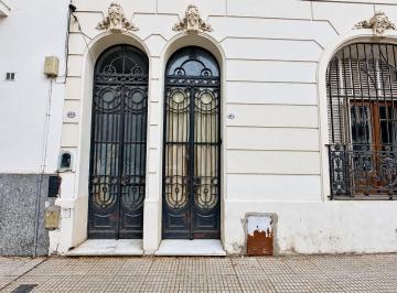 Casa · 310m² · 5 Ambientes · Casa a Refac o Demoler Caballito