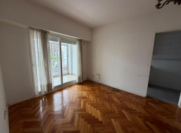 Departamento · 43m² · 2 Ambientes · Alquiler 2 Amb con Balcon en Almagro