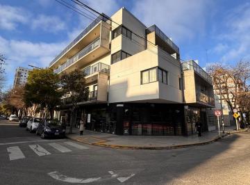 Oficina comercial · 32m² · 1 Ambiente · Oficina con Gran Balcon Aterrazado Propio Al Frente!