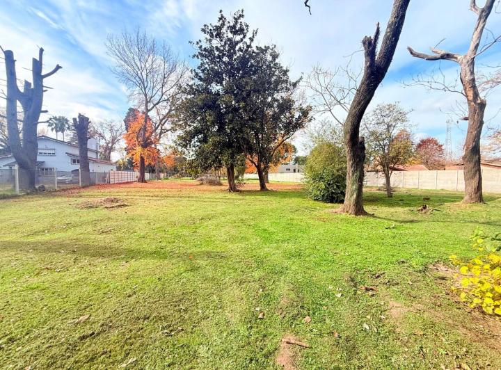 Terreno · 1400m²