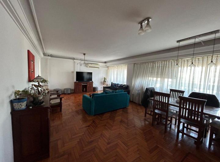 Departamento · 123m² · 4 Ambientes · 1 Cochera