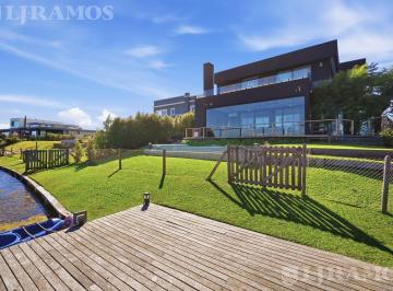 Casa · 340m² · 6 Ambientes · 4 Cocheras · Barrio Riberas, Puertos / Escobar