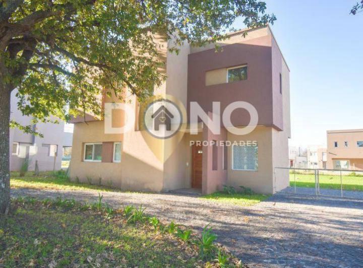 Casa · 177m² · 4 Ambientes