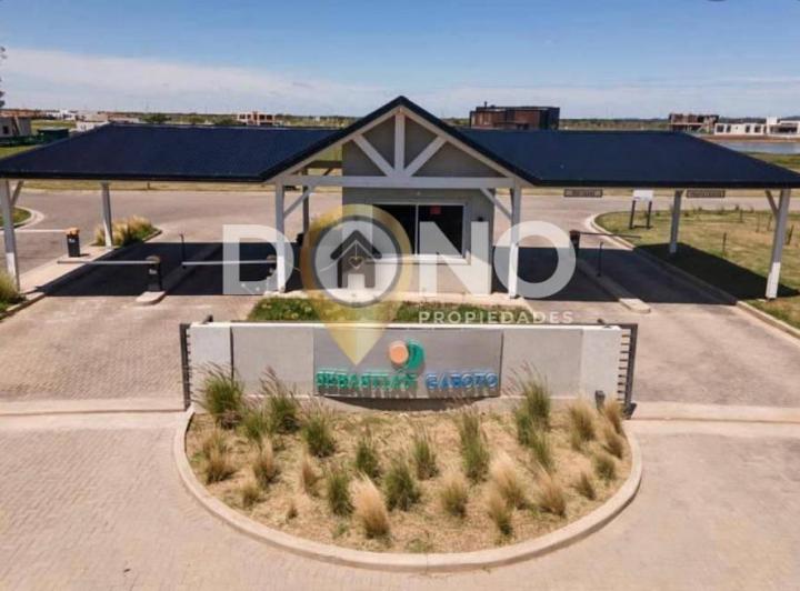 Terreno · 710m²