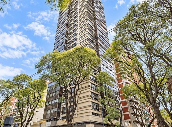 Departamento · 242m² · 5 Ambientes · 2 Cocheras
